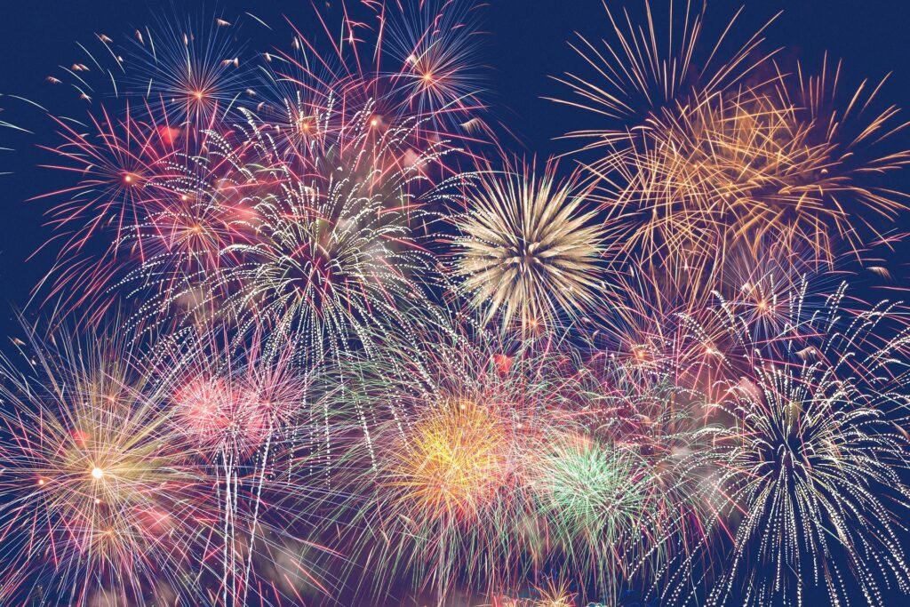 Silvesterfeuerwerk. Am nächsten Tag starten die Guten Vorsätze 2026